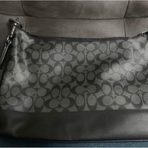 New only carried once! Paid $200 for it, asking for $125 to cover shipping! :)